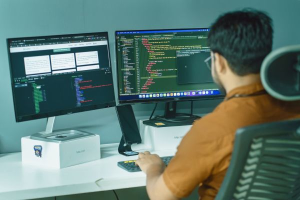 Top 5 avantages d'une agence web à Tours